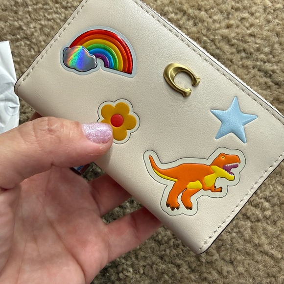 Coach sticker essential zip wallet - Picture 3 of 9